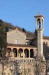 La chiesa di San Quirino nella Repubblica di San Marino. Costruita attorno al 1550 su un'antica cappella dedicata a San Quirino, questa chiesetta francescana venne consacrata nel 1709. Sotto ...