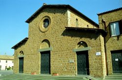 La Chiesa di Santa Maria Maggiore  a Cerveteri nel Lazio - © Attila JANDI / Shutterstock.com