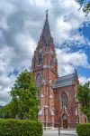 La Chiesa di Tutti i Santi a Lund, Svezia. Progettata dall'architetto Helgo Zettervall in stile gotico revival, è in funzione dal 1891.
