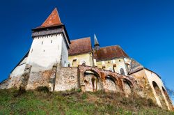 La chiesa fortificata di Biertan protetta da tre strati di mura fortificate, Transilvania, Romania. Per circa 300 anni il villaggio di Biertan fu sede episcopale evangelica.

