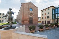 La chiesa gotica di San Francesco a Castelfiorentino,  borgo della Toscana