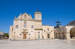 La chiesa Madre di San Giorgio in centro a Melpignano nel Salento, Puglia.