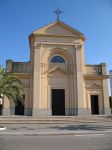 La Chiesa Matrice di San Ferdinando in Calabria. Situata nel cuore del paese, spicca per la sua originalità architettonica anche per via dei recenti restauri.
