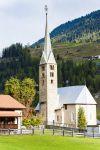 La chiesa principale di Bergun in Svizzera: siamo ad olre 1300 m di quota nella valle dell'Albula