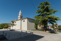 La chiesa principale di Funtana, borgo marinaro dell'istria, in Croazia