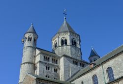 La chiesa romanica di San Gertrude, il simboio di Novelles in Belgio