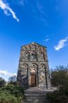 La chiesa romanica di San Nicola uno dei monumenti di Ottana in Sardegna