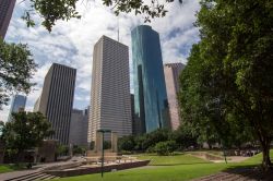 La città americana di Houston, Texas, famosa per essere un centro industriale.

