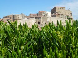 La città murata del borgo della frazione Castello, nel cuore dell'Isola del Giglio