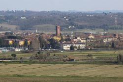 La cittadina di Bientina nel pisano, siamo in Toscana - ©  LigaDue, CC BY-SA 4.0, Wikipedia