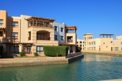 La cittadina turistica di Port Ghalib, Egitto. Siamo a metà strada fra Hurgada e il confine con il Sudan.



