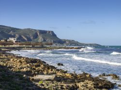 La costa del Lido di Valderice, siamo sulla costa occidentale della Sicilia