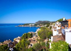 La costa in prossimita di Calvia, costa ovest dell'Isola di Maiorca, Baleari