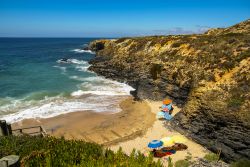 La costa selvaggia dell'Alentejo vicino a Vila nova de Milfontes, in Portogallo