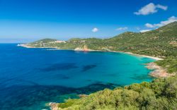 La costa selvaggia di Cargese, tra le spiagge più belle della Corsica