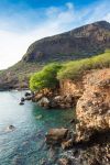 La costa selvaggia presso Tarrafal (Santiago - Capo Verde), nella zona nord-occidentale dell'isola.