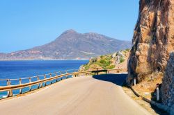 La costa spettacolare del sud della Sardegna vicino a Carbonia