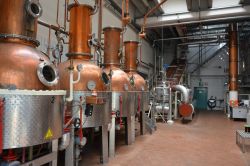 La distilleria Roner a Termeno sulla Strada del Vino