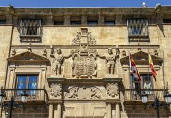 La facciata del Palacio de los Condes de Gomara a Soria, Spagna. Si tratta del più importante esempio di architettura civile del rinascimento della città, ora sede del Palazzo ...