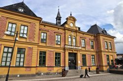 La facciata della stazione centrale di Linkoping, Svezia - © Tupungato / Shutterstock.com