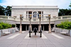 La facciata dell'Atlanta Cyclorama and Civil War museum, Georgia, Stati Uniti d'America. Qui si trova il più grande dipinto ad olio del mondo che misura oltre 4,5 metri - © ...