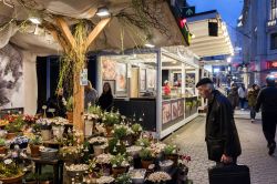 La festa di Primavera a Budapest con i mercatini di Pasqua, Ungheria - © posztos / Shutterstock.com