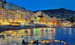 La Festa di Stella Maris a Camogli, dedicata alla Madonna, si svolge la prima domenica d'agosto- © Pavlo Baliukh / Shutterstock.com