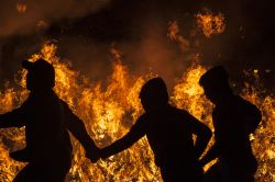 La festa e il fuoco di Sant'Antonio del 16 gennaio a Ottana in Sardegna