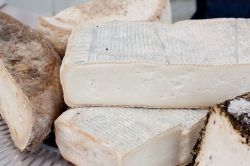 La Fiera del Taleggio a Ballabio in Lombardia