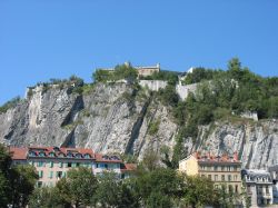 La fortezza di Grenoble dalla partenza della teleferica, Francia.
