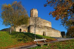 La fortezza medievale chiamata 'Burg Steinsberg' nel villaggio di Weiler,un sobborgo di Sinsheim in Germania