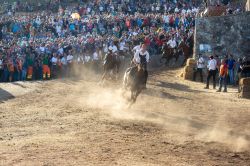 La gara equestre di Sedilo, la S'Ardia di San Costantino in Sardegna
