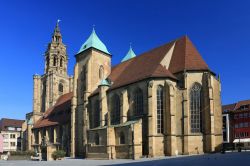 La Kilianskirche a Heilbronn, Baden-Wurttemberg, Germania. Questa bella chiesa in stile gotico ha origini che risalgono all'XI° secolo. La torre ovest è considerata uno dei più ...