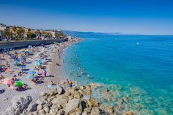 La lunga spiaggia di Capo d'Orlando in Sicilia, una delle più famose lungo la costa nord.