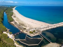 La lunga spiaggia di Osalla a Dorgali, Golfo di Orosei, Sardegna