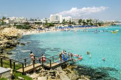 La magnifica spiaggia di Fig tree Bay a Protaras, isola di Cipro. - © Anton Kudelin / Shutterstock.com