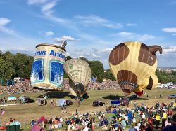 La manifestazione Bristol International Balloon Fiesta, il festival dei palloni aerostatici in Inghilterra - © jax10289 / Shutterstock.com