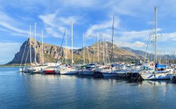 La marina di San Vito lo Capo, costa ovest della Sicilia