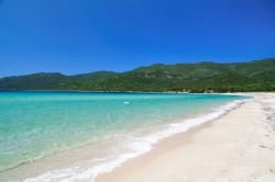 La meravigliosa spiaggia di Cupabia con sabbie bainche e acque turchesi, in Corsica