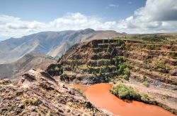 La miniera di Ngwenya a Bomvu Ridge, Swaziland, Africa. Si trova a nord ovest di Mbabane, presso il confine nordoccidentale del paese. Viene considerata una delle miniere più antiche ...
