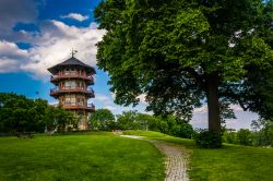 La pagoda al Patterson Park di Baltimora, Maryland, Stati Uniti d'America. Situata sulla Hampstead Hill, questa costruzione a forma di pagoda ospita l'osservatorio del parco. Da qui ...