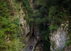 Una delle strade panoramiche più belle in Italia: la Strada della Forra sul Lago di Garda