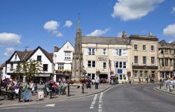 La piazza centrale di Glastonbury, inghilterra.