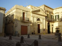 La Piazza del Municipio di Scorrano, cittadina della Puglia  - ©  Lupiae, CC BY-SA 3.0, Wikipedia