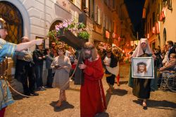 La Processione e Crocifissione di Gesù Cristo l'evento pasquale di Mendrisio in Svizzera - © Stefano Ember / Shutterstock.com