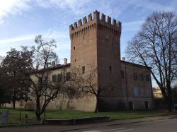 La Rocca Estense di San Martino in Rio, provincia di Reggio nell'Emilia - © Bucaramango - CC BY-SA 3.0, Wikipedia