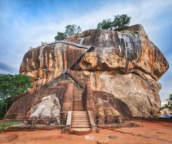 La roccia del Leone, la fortezza di Sigiriya : il sito archelogico si trova nello Sri Lanka