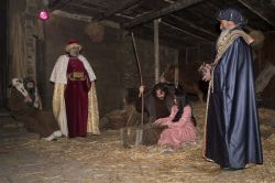 La scena della nascita di Gesu al presepe vivente di Gangi in Sicilia - ©  Presepe Vivente di Gangi