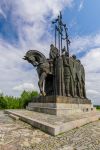 La scultura dedicata alla battaglia del ghiaccio di Pskov, Russia. Nota anche come battaglia del lago Peipus, si svolse nell'aprile 1242 sul lago dei Ciudi nell'attuale confine fra Estonia ...