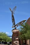 La scultura di una farfalla nella città di Scottsdale, USA, al Butterfly Wonderland. Siamo nel più grande conservatorio di farfalle dell'intero paese con oltre 3 mila farfalle ...